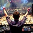 Porter Robinson vs. Chris Brown - Unison People (Fee Dee Bootleg)