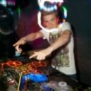 ALi Emm - She Doesnt Mind