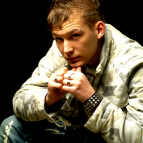 Max Farenthide & DJ Hubertuse Feat. Kitch - Bomb Shaker (Extended Mix)