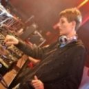 Photographer vs. Snap! - Tic Tac is a Dancer