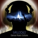 Carlos Maza, Adrian Perez, Mario Audieguer Vs. Julien Daraus - Back Now (bRUJOdJ MashUp)